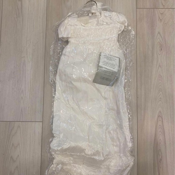 NWT heirloom quality Silk Dupioni Christening Gown & bonnet from One Small Child - Picture 4 of 9